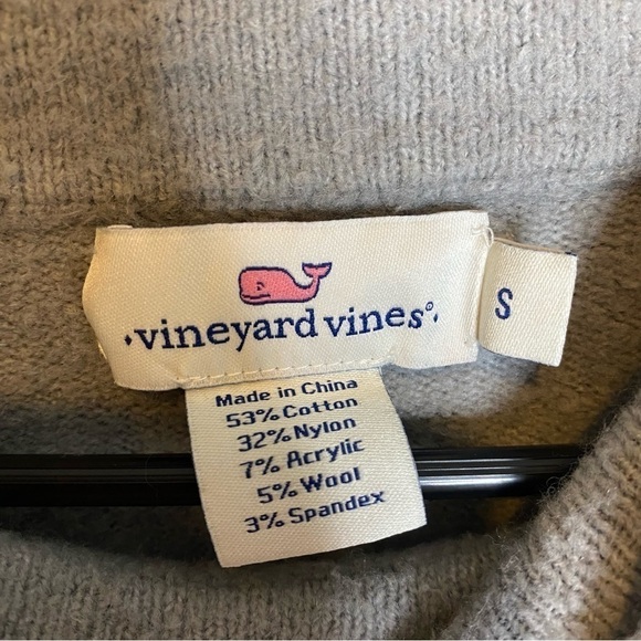 Vineyard Vines grey knit zig zag trim sweater size small - Picture 2 of 4